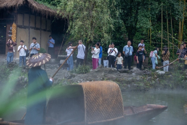 酉陽各景區(qū)人氣旺。酉陽旅投供圖