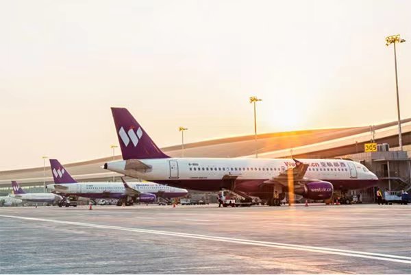 西部航空機隊。西部航空供圖