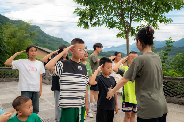 “村娃軍令營”活動(dòng)現(xiàn)場。西南大學(xué)供圖